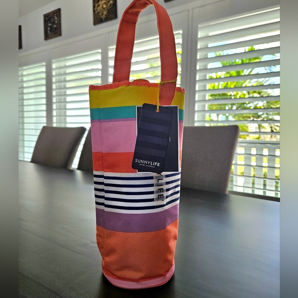 Insulated Wine Bag w/ Wine Opener
